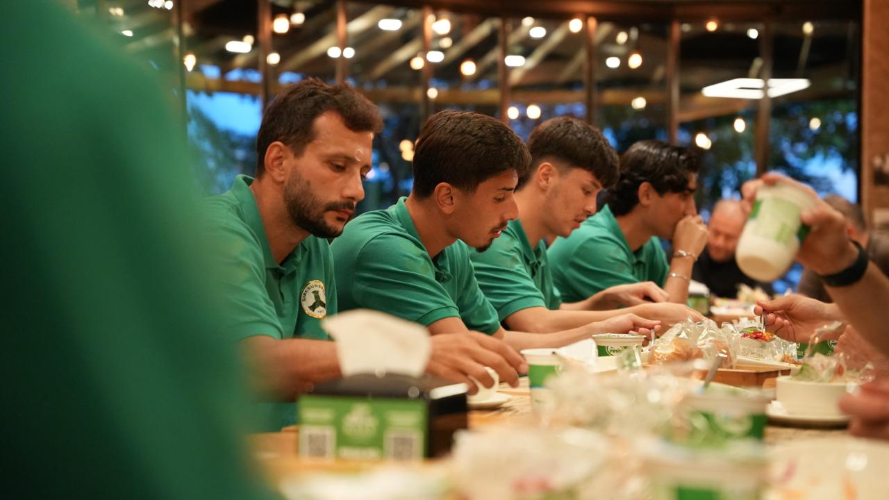 Futbol A Takımımız akşam yemeğinde bir araya geldi
